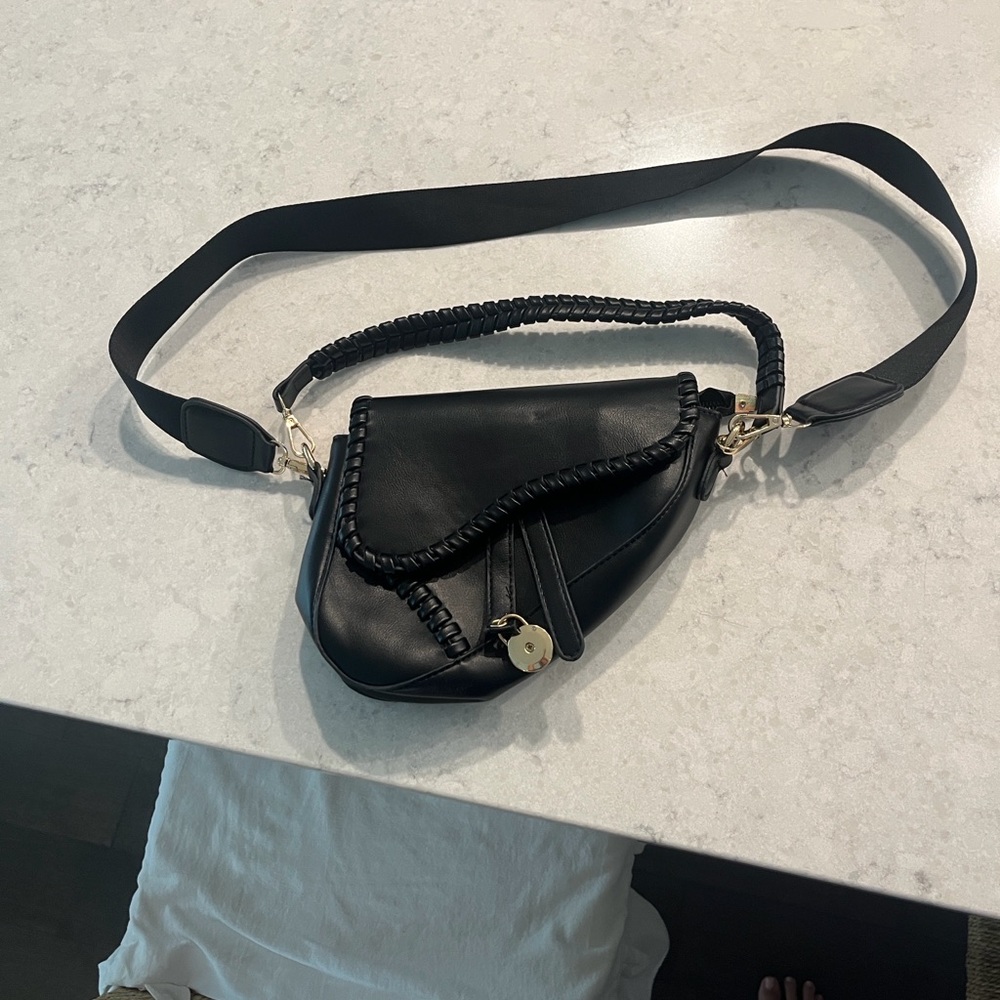 Black Leather Women's Saddle Bag